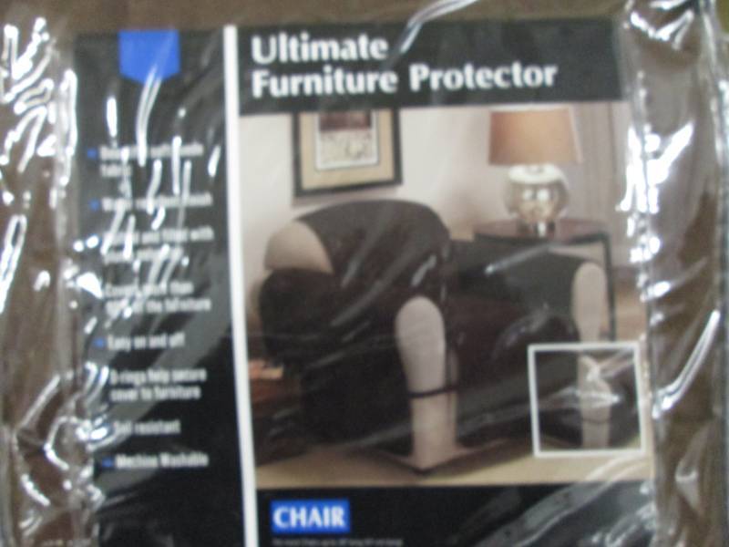 lot 122 image: Faux-Suede Ultimate Furniture Prote...