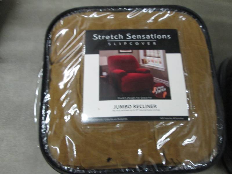 lot 129 image: Stretch Sensations Slipcover Jumbo ...