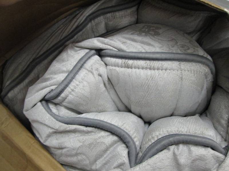 lot 148 image: Sleep Comfort Quilted Mattress Twin...