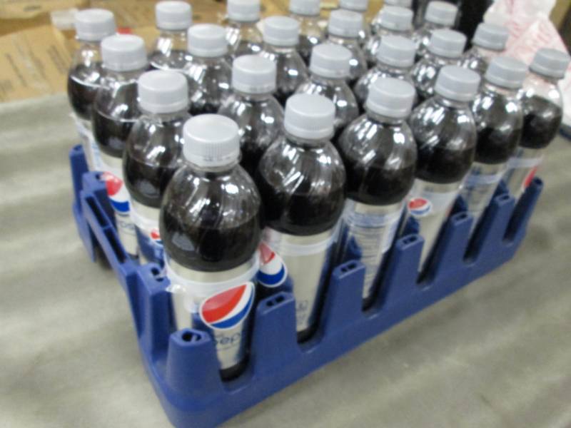 lot 186 image: Case of 24 - 16.9 oz( 0.5 liter) Bo...