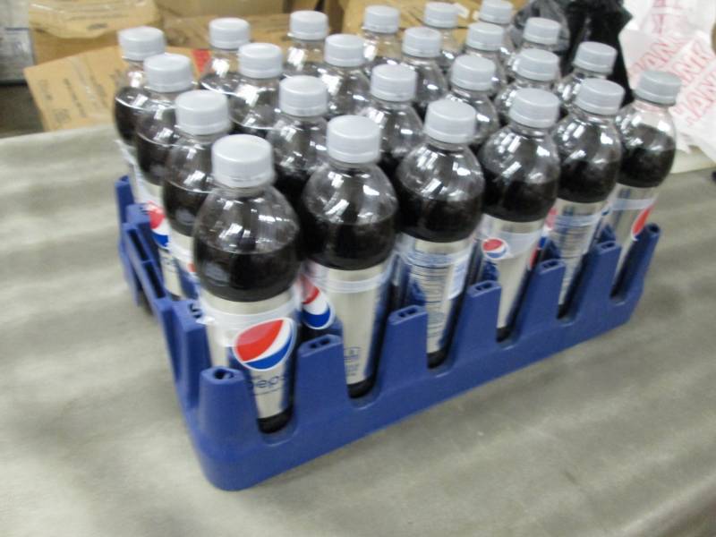 lot 195 image: Case of 24 - 16.9 oz( 0.5 liter) Bo...