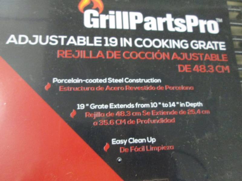 lot 207 image: Case of 8 Grill Parts Pro 19 inch A...