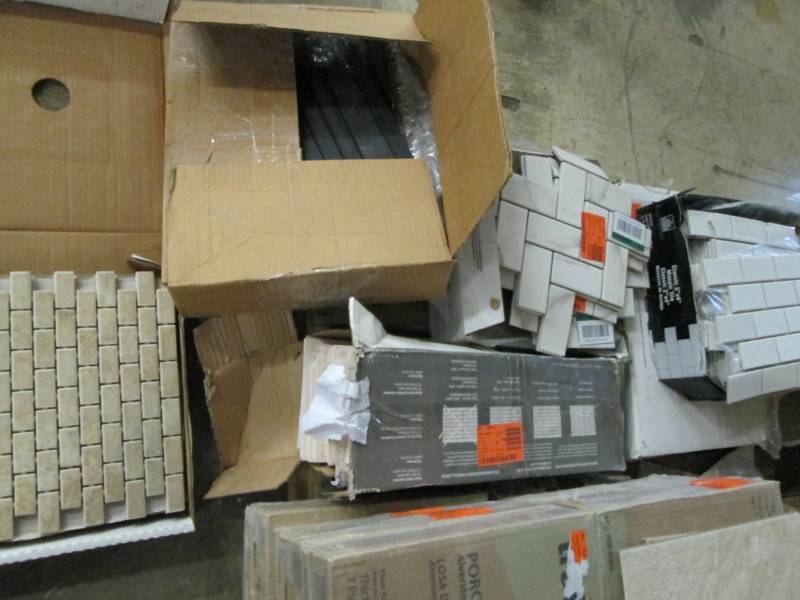 lot 268 image: Lot of Assorted Flooring, Tile, Dec...