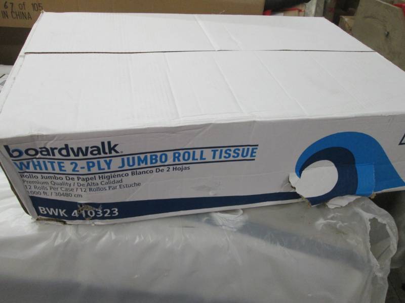 lot 270 image: Boardwalk BWK 410323 Jumbo Roll Bat...