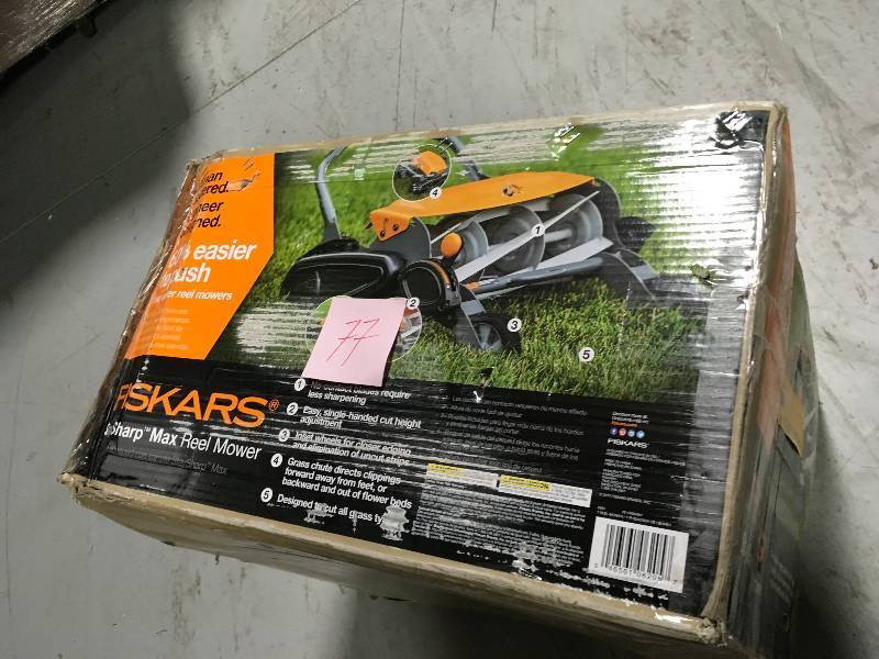 lot 77 image: Fiskars StaySharp Max Reel Mower in working conditions