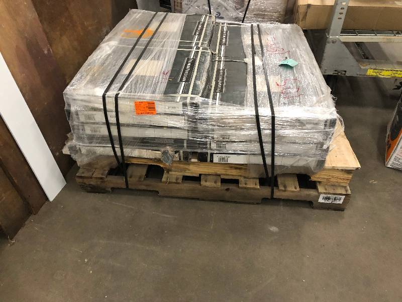 lot 103 image: MSI Monterosa Beige 20 in. x 20 in. Porcelain Floor and Wall Tile (19.44 sq. ft.  case) 18 cases not used