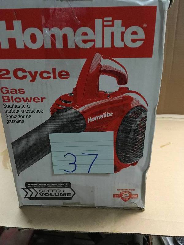 lot 37 image: Homelite 26cc 2-Cycle Hand Held Leaf Blower in good working condition