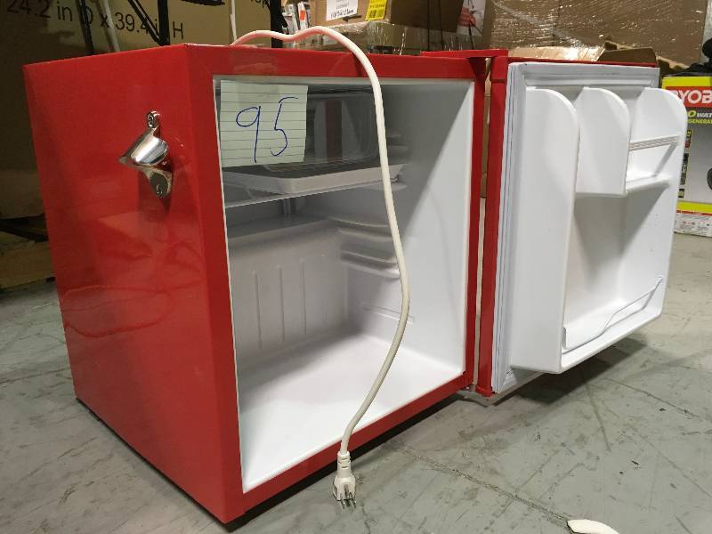 lot 95 image: Whynter Beverage Refrigerator in good working condition