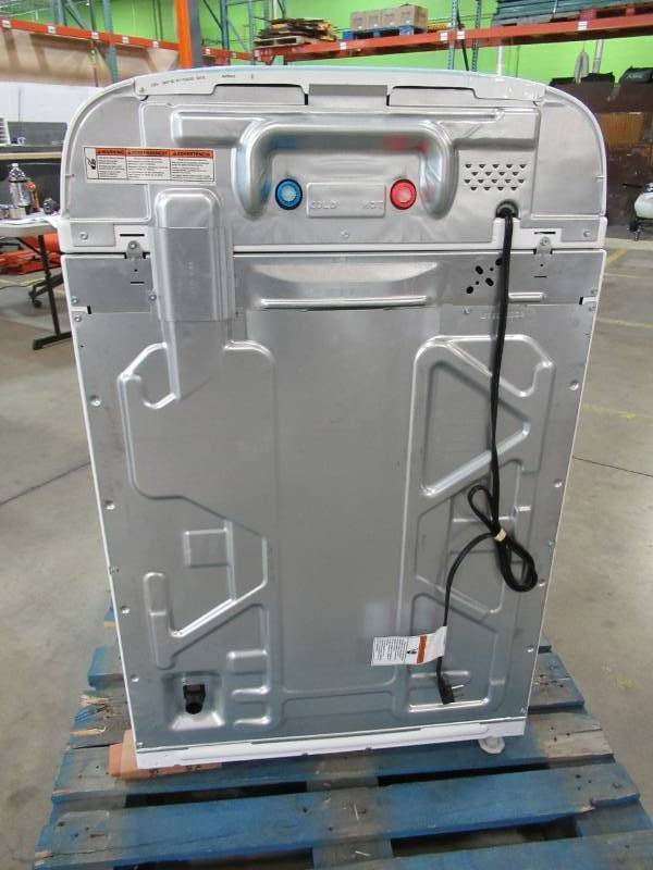 lot 19 image: Whirlpool 3.9-cu ft High Efficiency Top-Load Washer (White) WTW4950HW