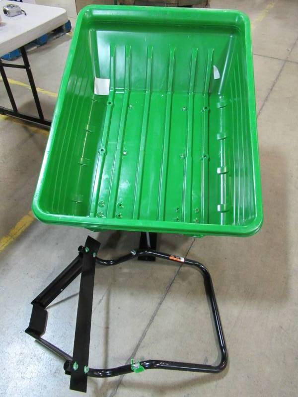 lot 97 image: John Deere 8-cu ft Poly Dump Cart 45-0345-JD - Cracked Tub