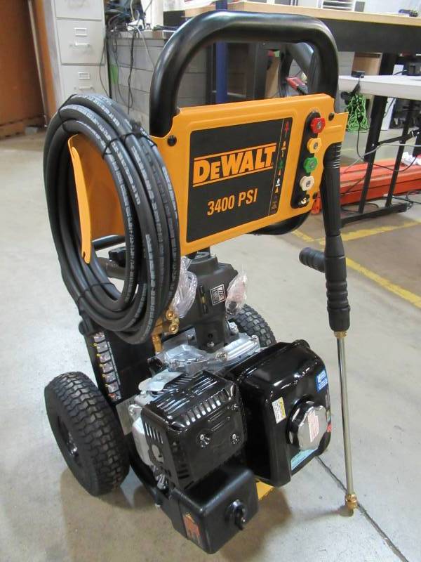 Dewalt dxpw3425 honda gx200 3400 psi 2.5 gpm gas store pressure washer