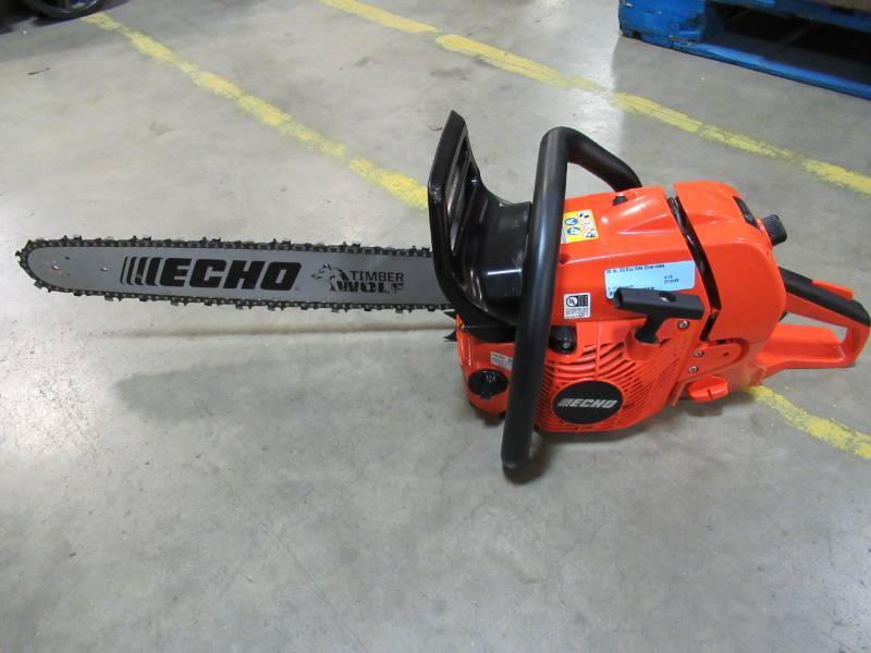 lot 6 image: ECHO 20 in. 59.8cc Gas Chainsaw, Model CS-590-20AA