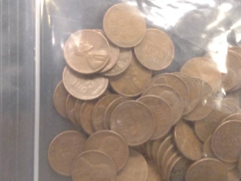 (100) Wheat Pennies...