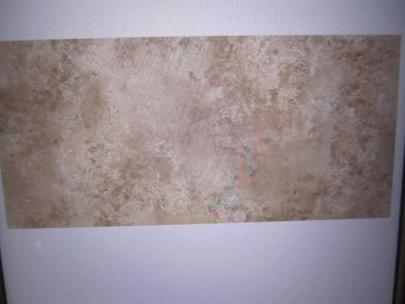 lot 6 image: 4 Cases of Home Decorators Collecti...