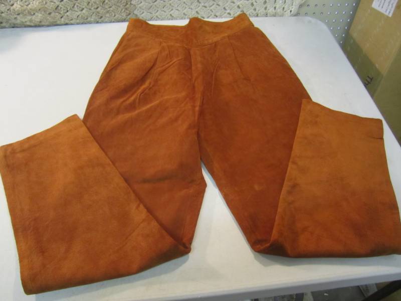 lot 55 image: Cedars Leather Pants Size 8  RMDR...