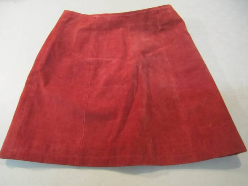 lot 58 image: Wilsons Leather Leather Skirt Size ...
