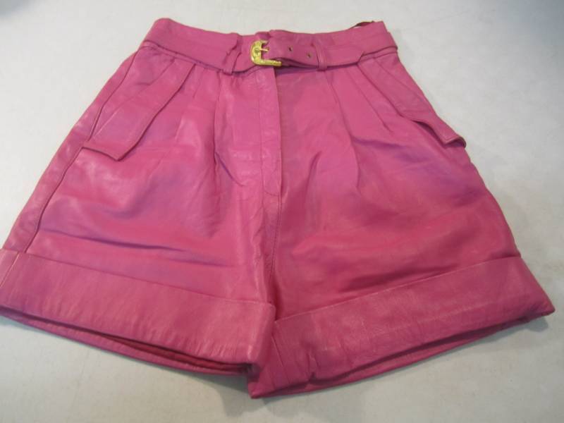 lot 70 image: Leather Shorts Size Medium  RMDR...