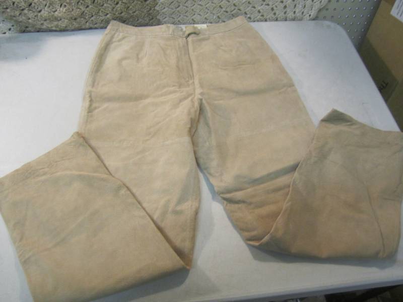 lot 79 image: St. Johns Bay Leather Pants Size 1...