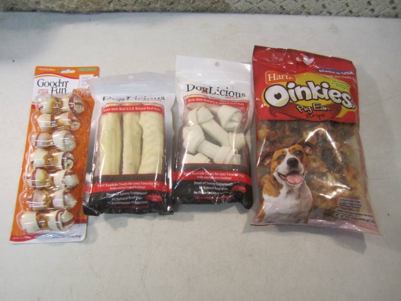lot 94 image: Mixed Lot of Dog Chews  C-1...