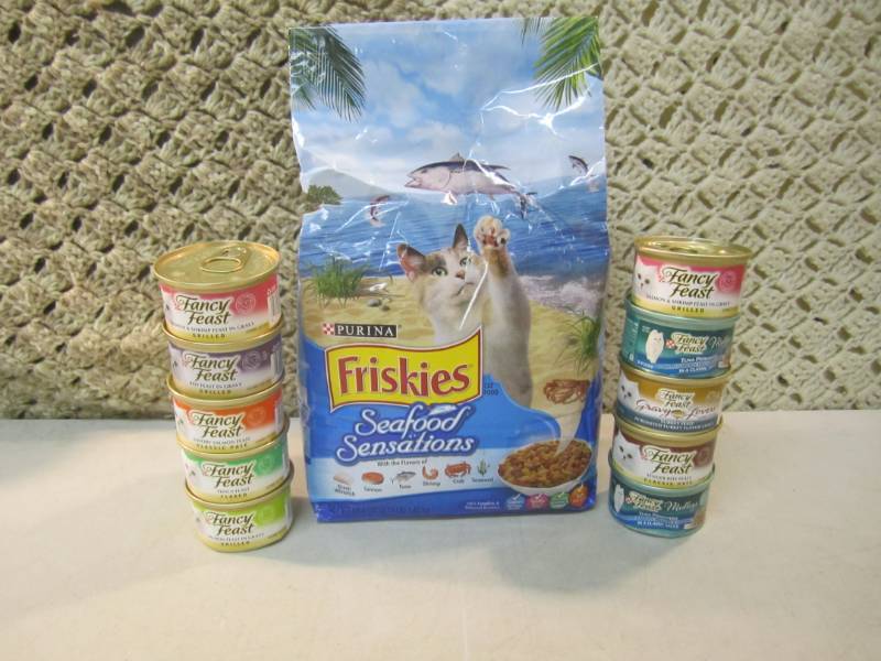 lot 96 image: 3.15 Pound Bag of Cat Food and 10 C...