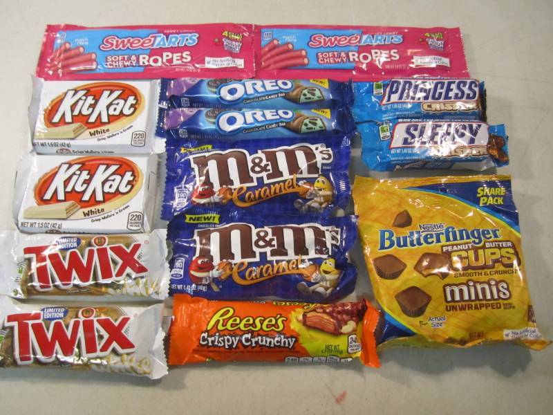 lot 113 image: Mixed Lot of Candy Bars Etc Best by...