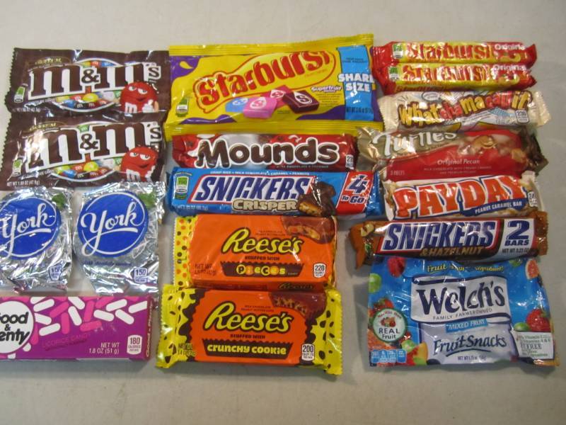 lot 114 image: Mixed Lot of Candy Bars Etc Best by...