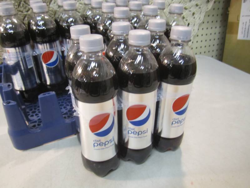 lot 135 image: Case of 24 Bottles of Diet Pepsi 16...