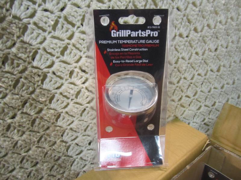 lot 157 image: Case of 6 Grill Parts Pro Premium T...