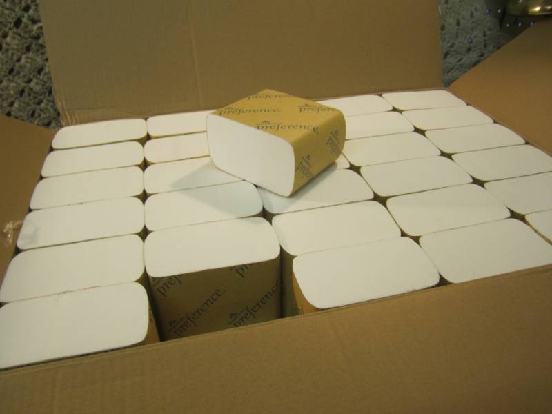 lot 166 image: Case of 2-Ply White Interfolded Bat...
