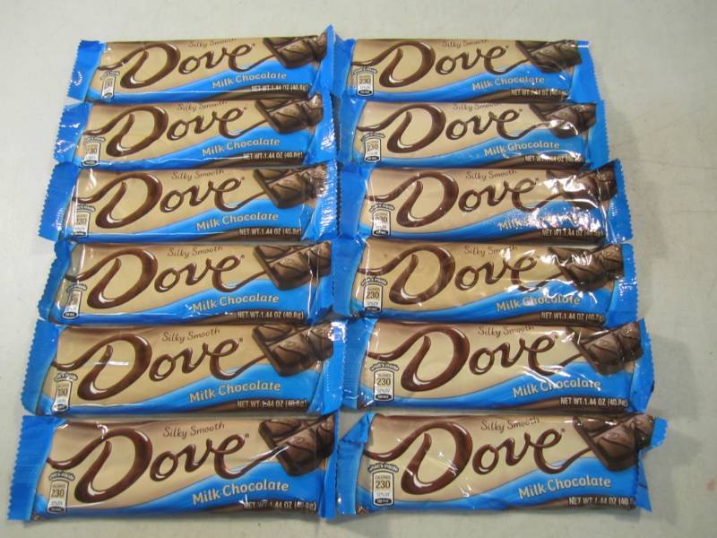 lot 216 image: 12 Dove Milk Chocolate Candy Bars B...