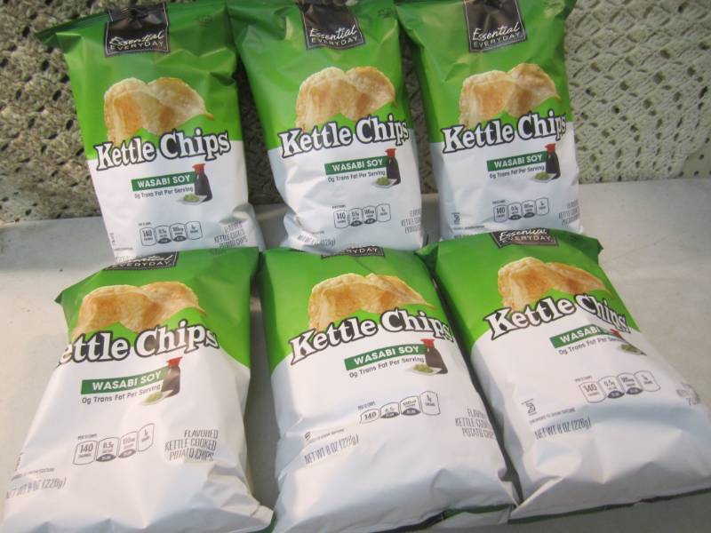 lot 235 image: 6 Bags of Wasabi Soy Kettle Chips B...