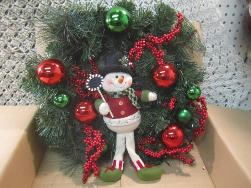 lot 243 image: 21 Light Up Snowman Wreath New in ...