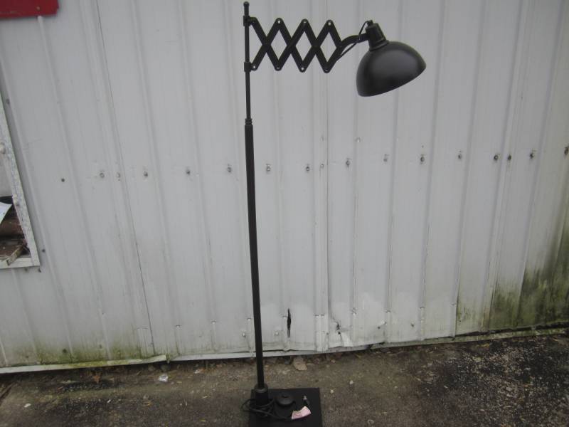 lot 249 image: Expandable Floor Lamp Black 58.5 t...