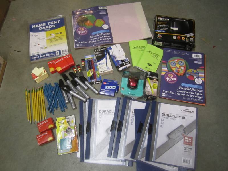 lot 281 image: Large Lot of Misc Office Supplies E...