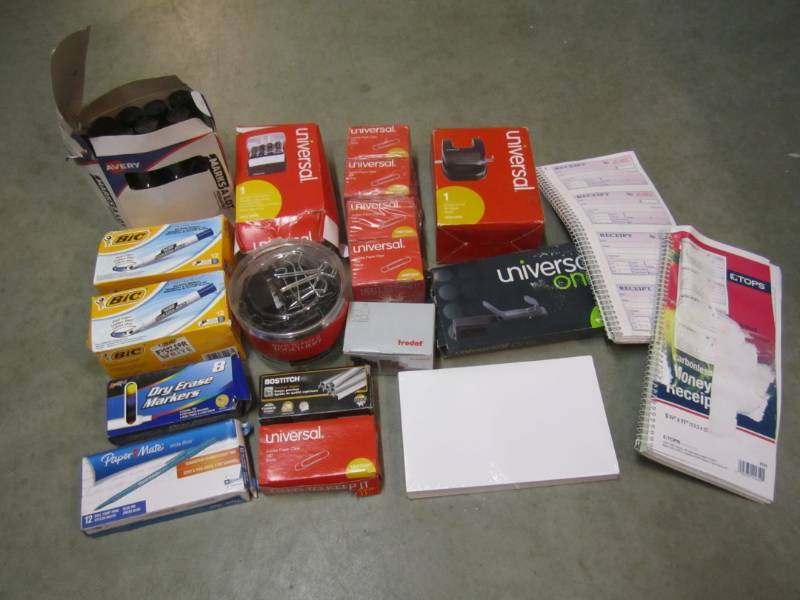 lot 292 image: Lot of Misc Office Supplies  FS...