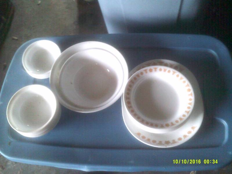 3 COLLECTIBLE ELVIS RECORDS