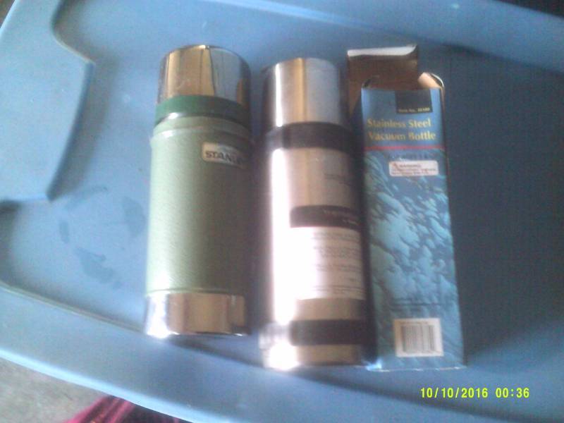 2 THERMOSES AND 1 STAINLESS WATER BOTTLE
