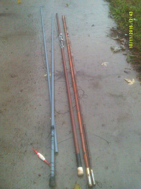 2 VINTAGE FLY RODS AND 1 CANE POLE