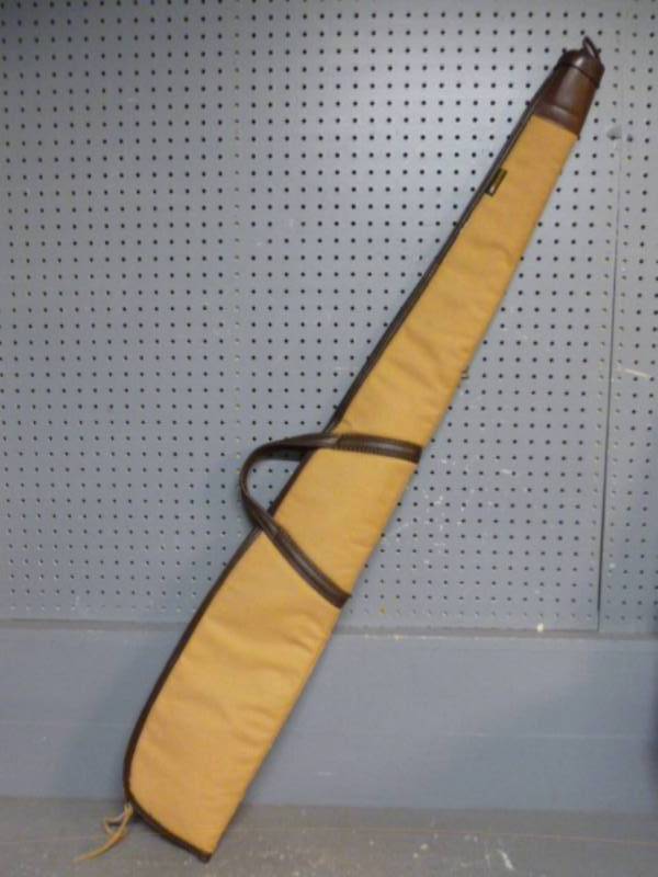 lot 22 image: Gun Case