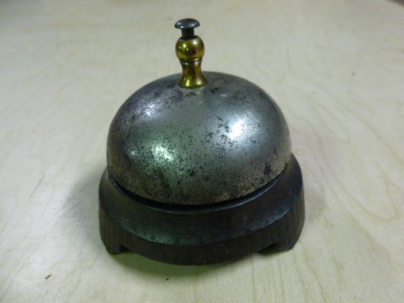 lot 106 image: Vintage Bell