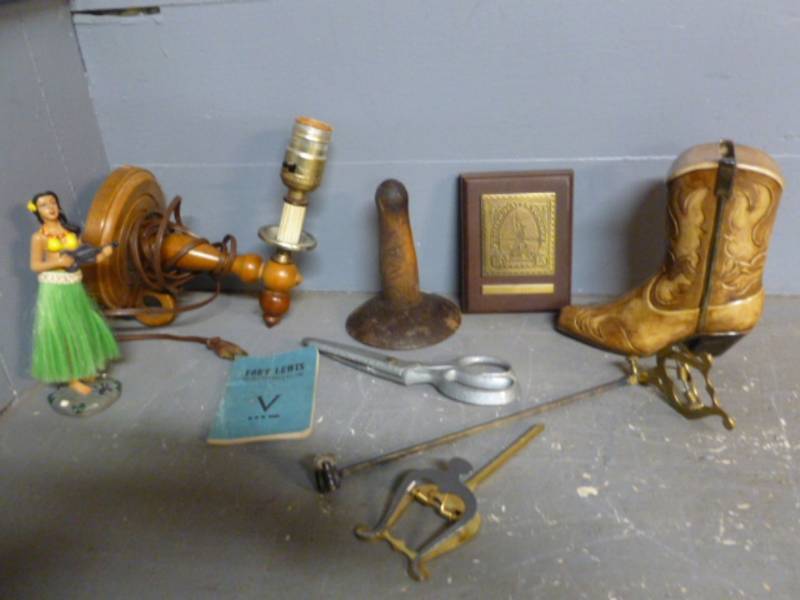 lot 108 image: Collectible