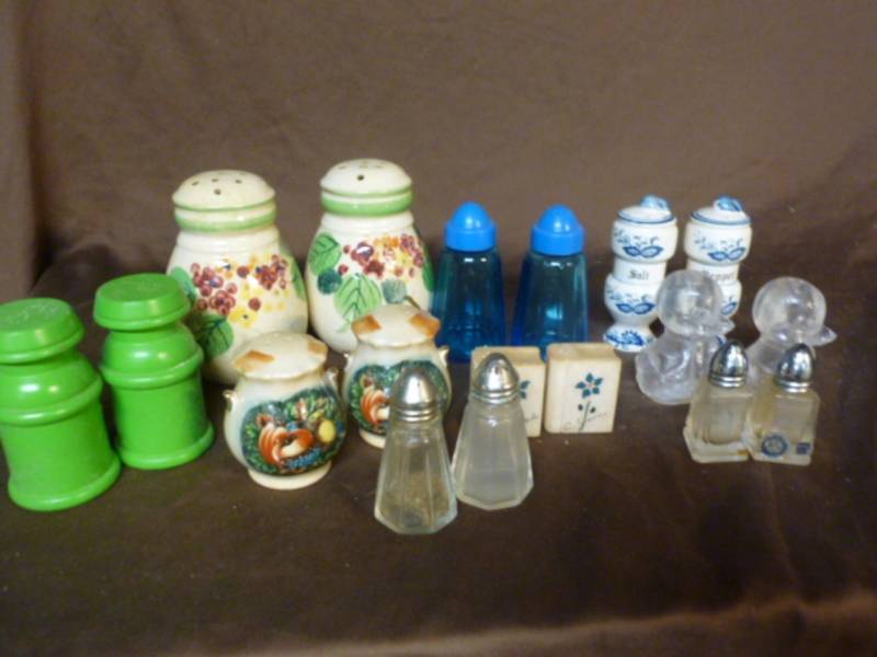 lot 111 image: Salt & Pepper Shaker Sets