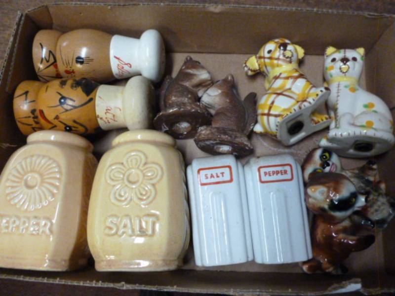lot 113 image: Salt & Pepper Shaker Sets