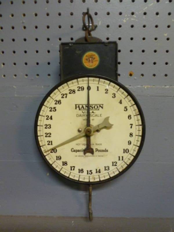 lot 126 image: Vintage Dairy Scale
