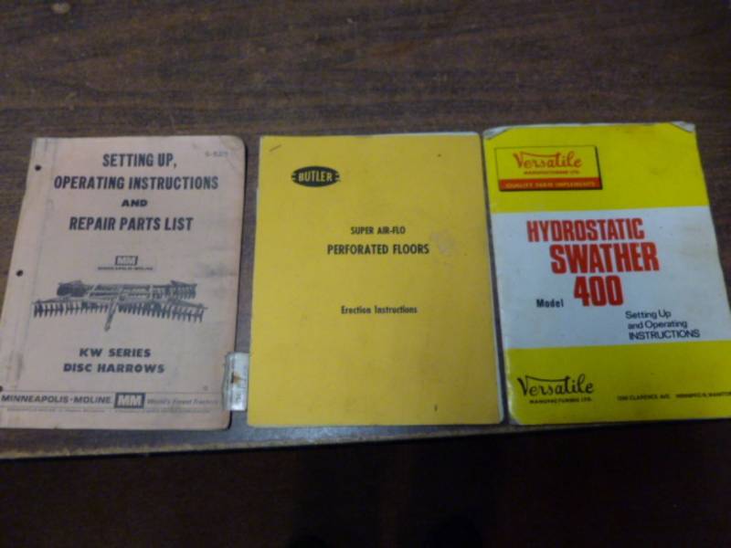 lot 131 image: Vintage Manuals