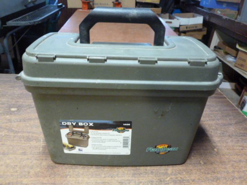 lot 203 image: Ammo Box