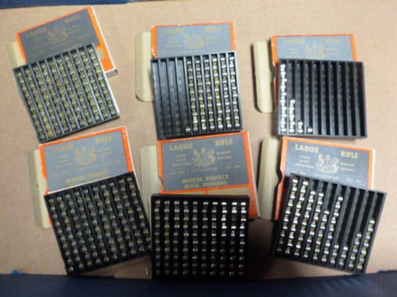 lot 214 image: Ammo Primers