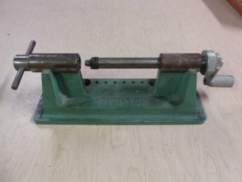 lot 234 image: Reloading Item