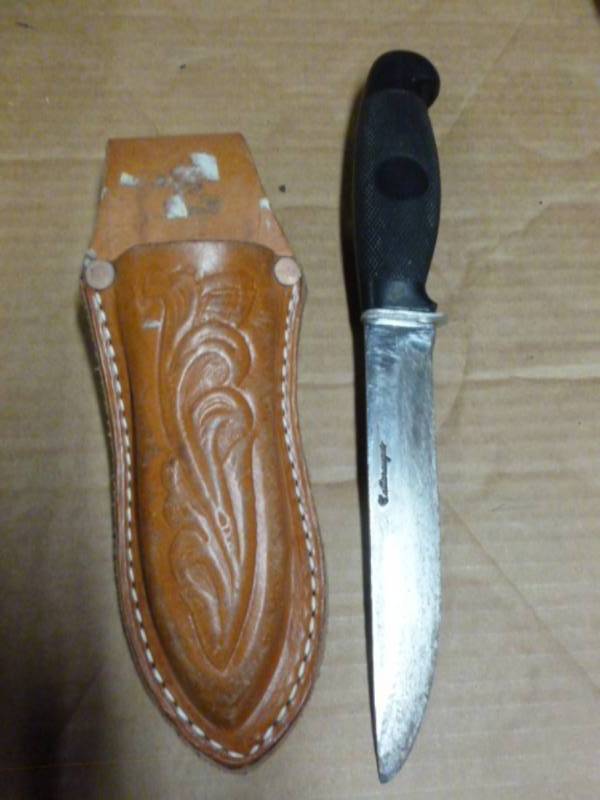 lot 237 image: Hunting Knife