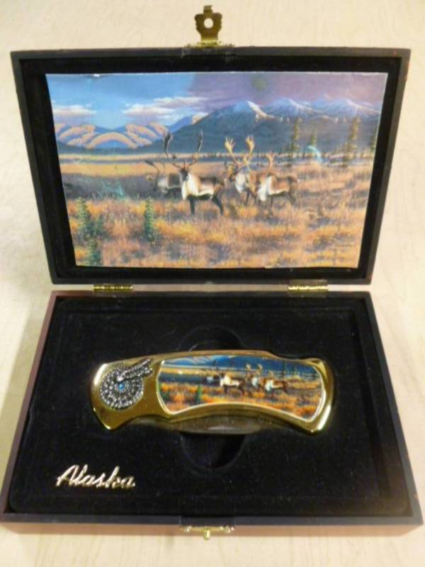 lot 240 image: Collector Knife